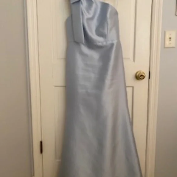 Alfred Sung -- Bow One Shoulder, Satin Twill Gown (Reg. $289) - Picture 2 of 5